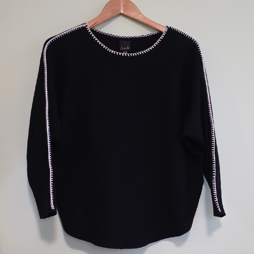 Aaeda Black Sweater with White Details